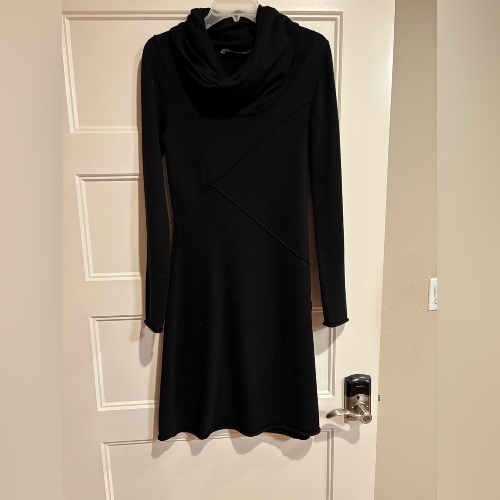 Athleta Black Long Sleeve Dress